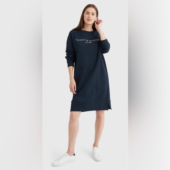 BNWT Tommy Hilfiger Sweater Dress - Picture 2 of 5